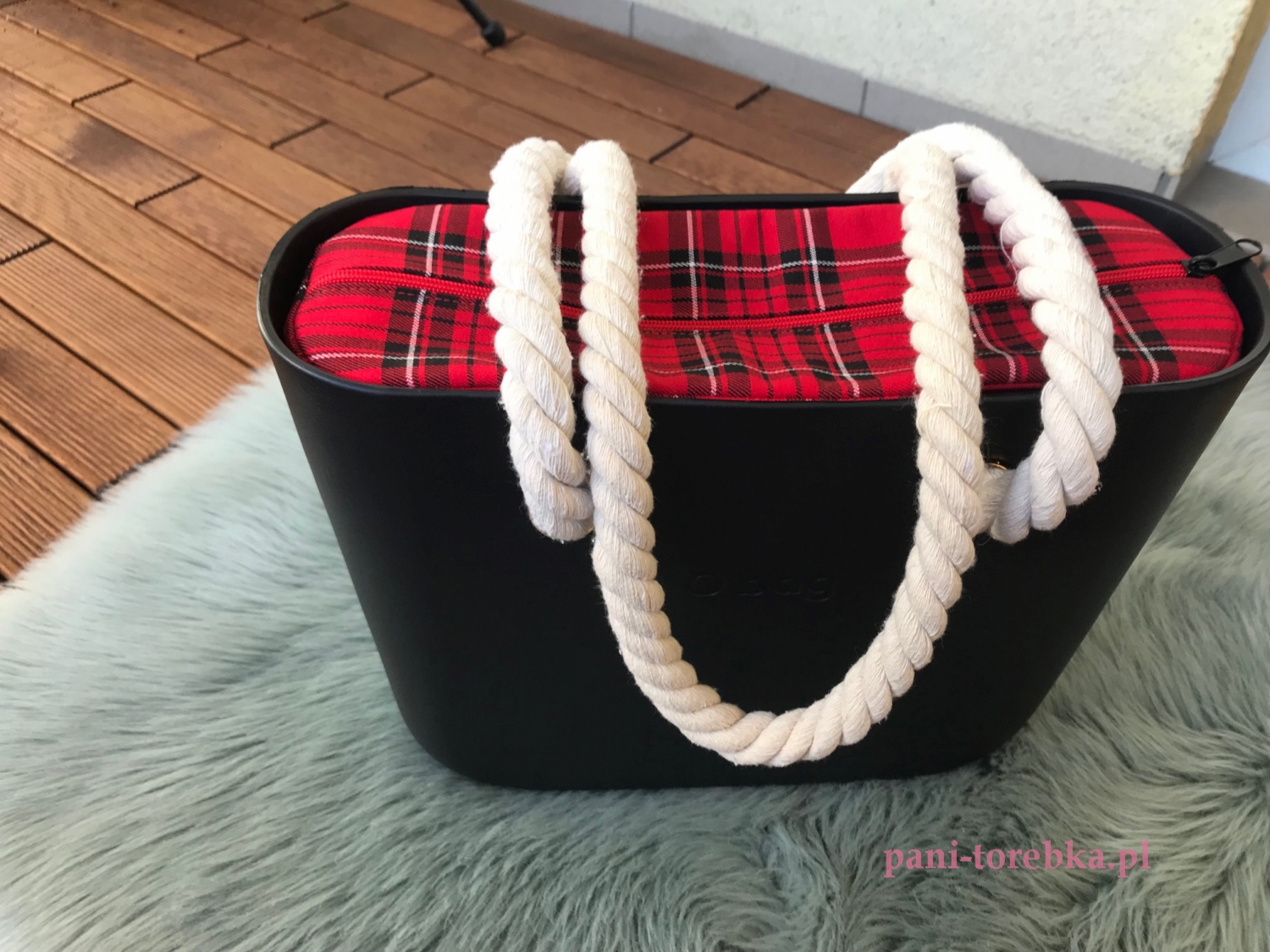 organizer-na-zamek-obag-czerwona-kratka