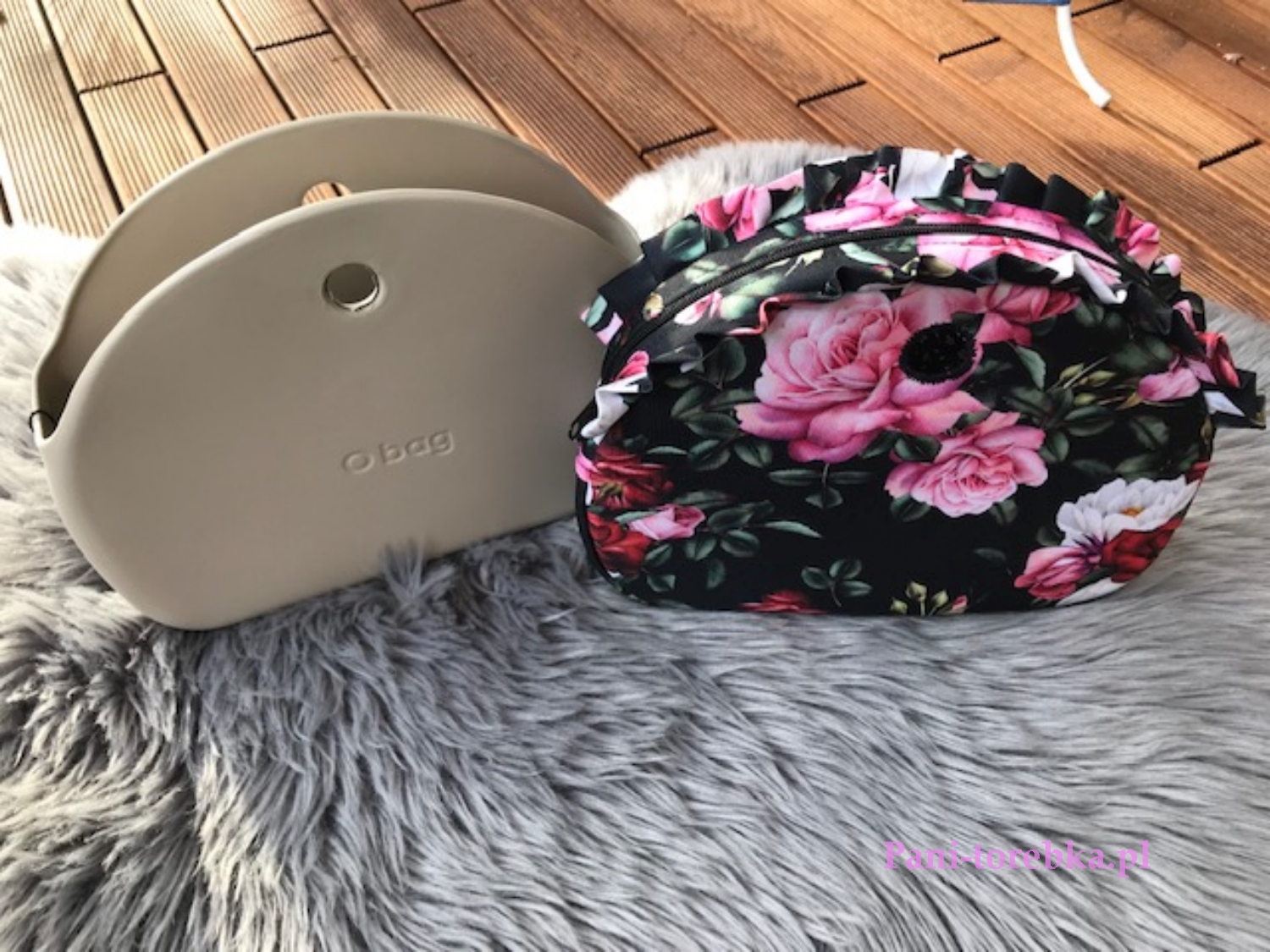 organizer na zamek obag moonlight roze na czarnym plus falbanka