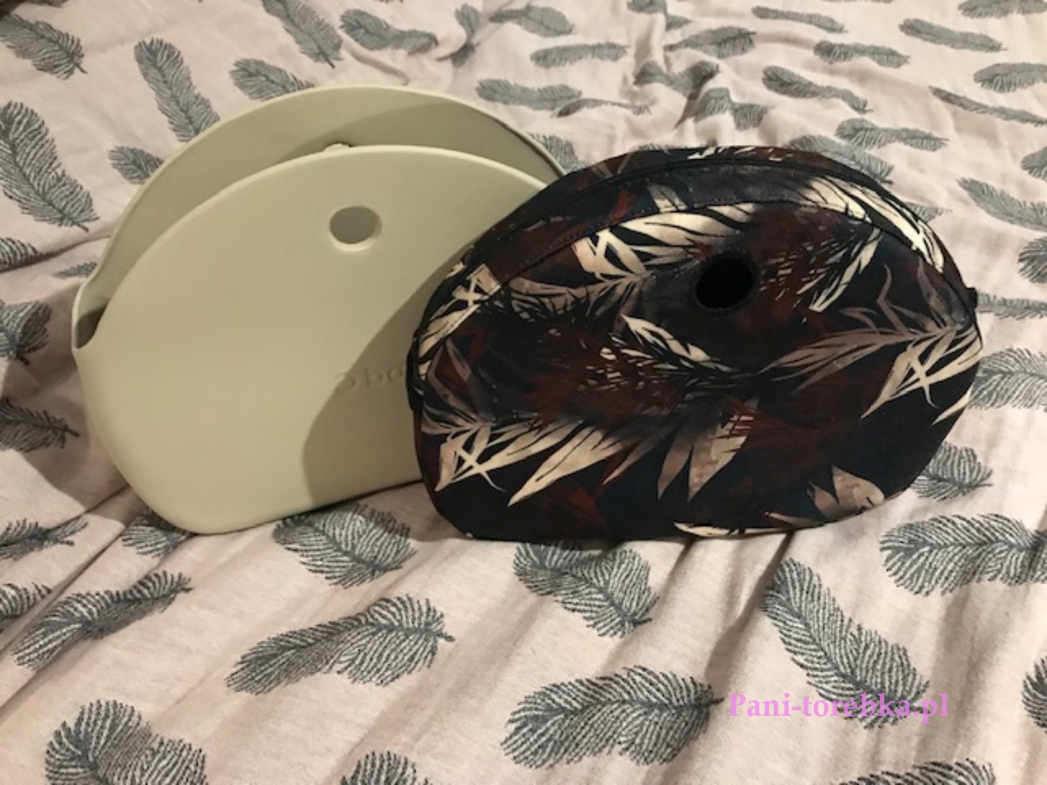 organizer obag moonlight listki na czarnym tle