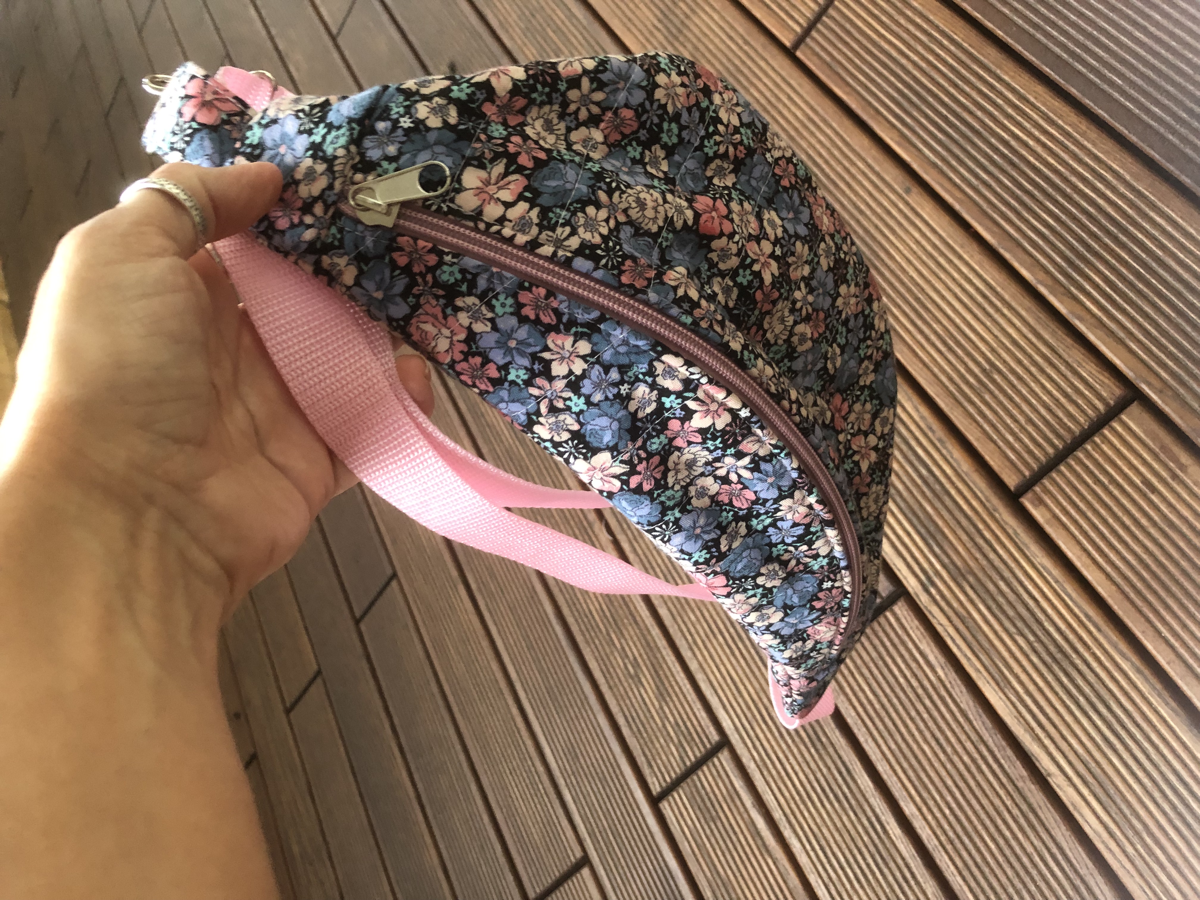 Nerka kolorowe kwiatki