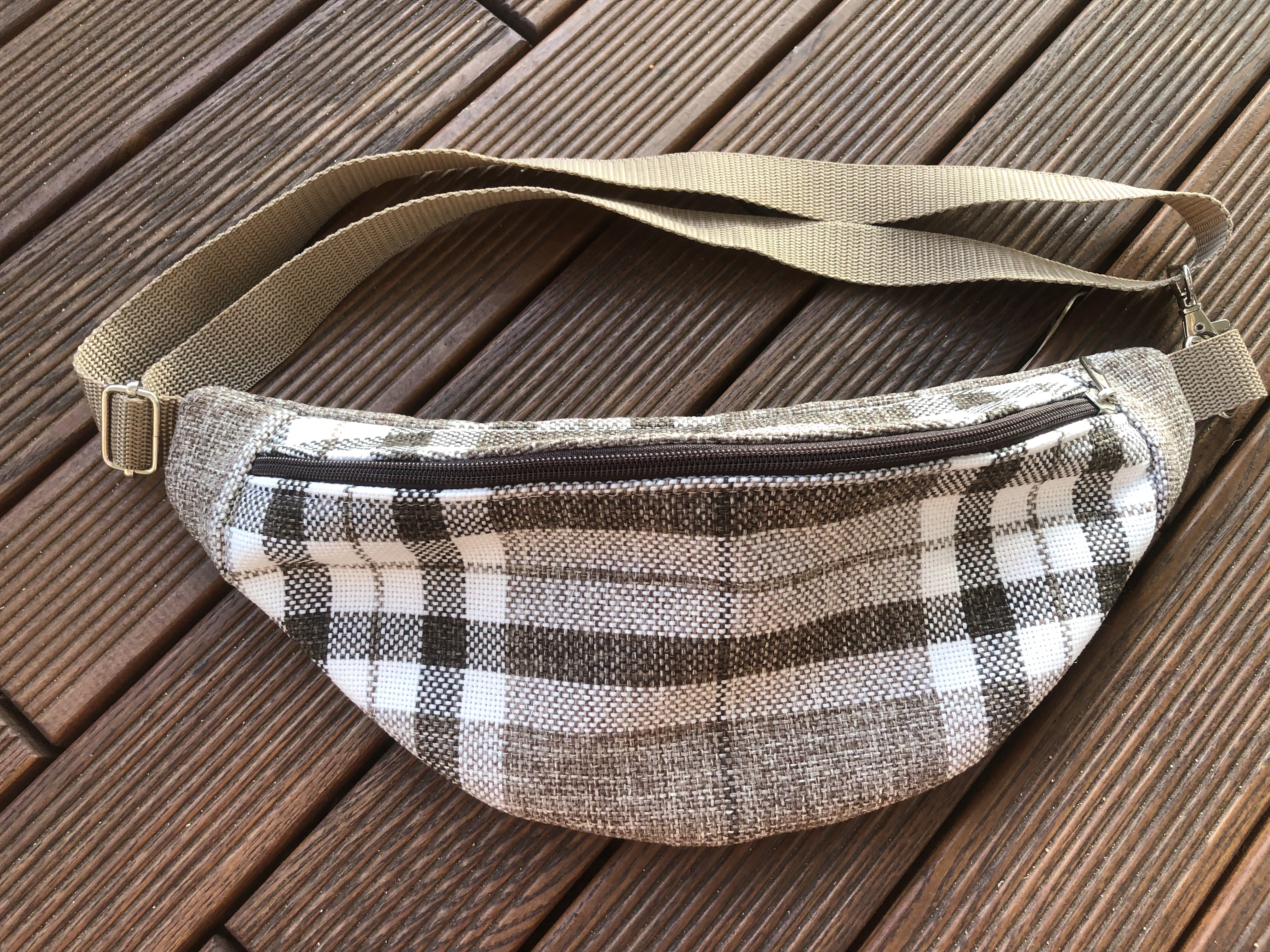 Nerka brązowa kratka