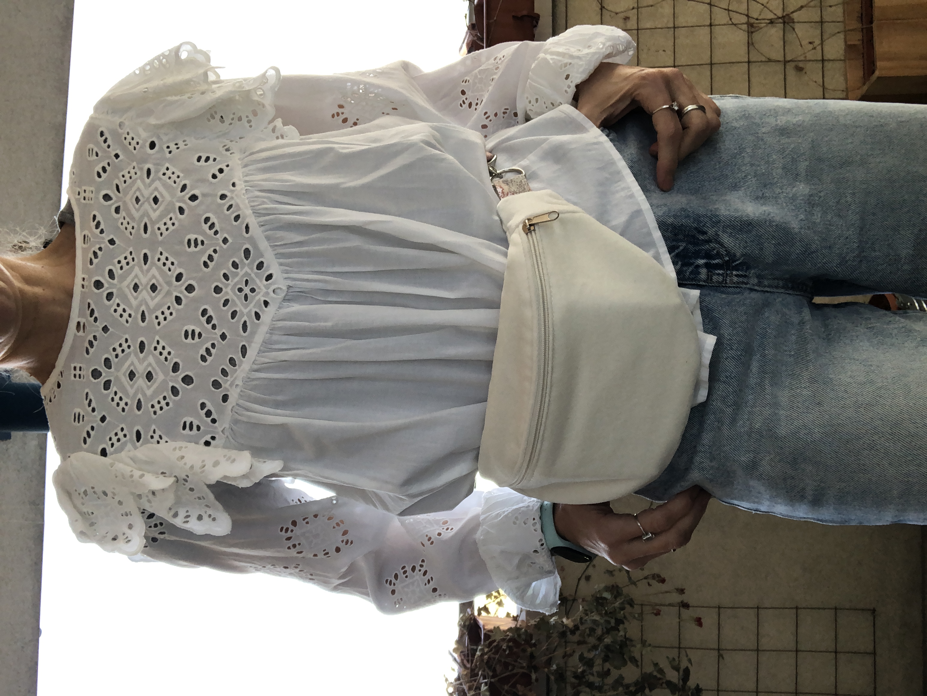 nerka welur ecru kolor pasek