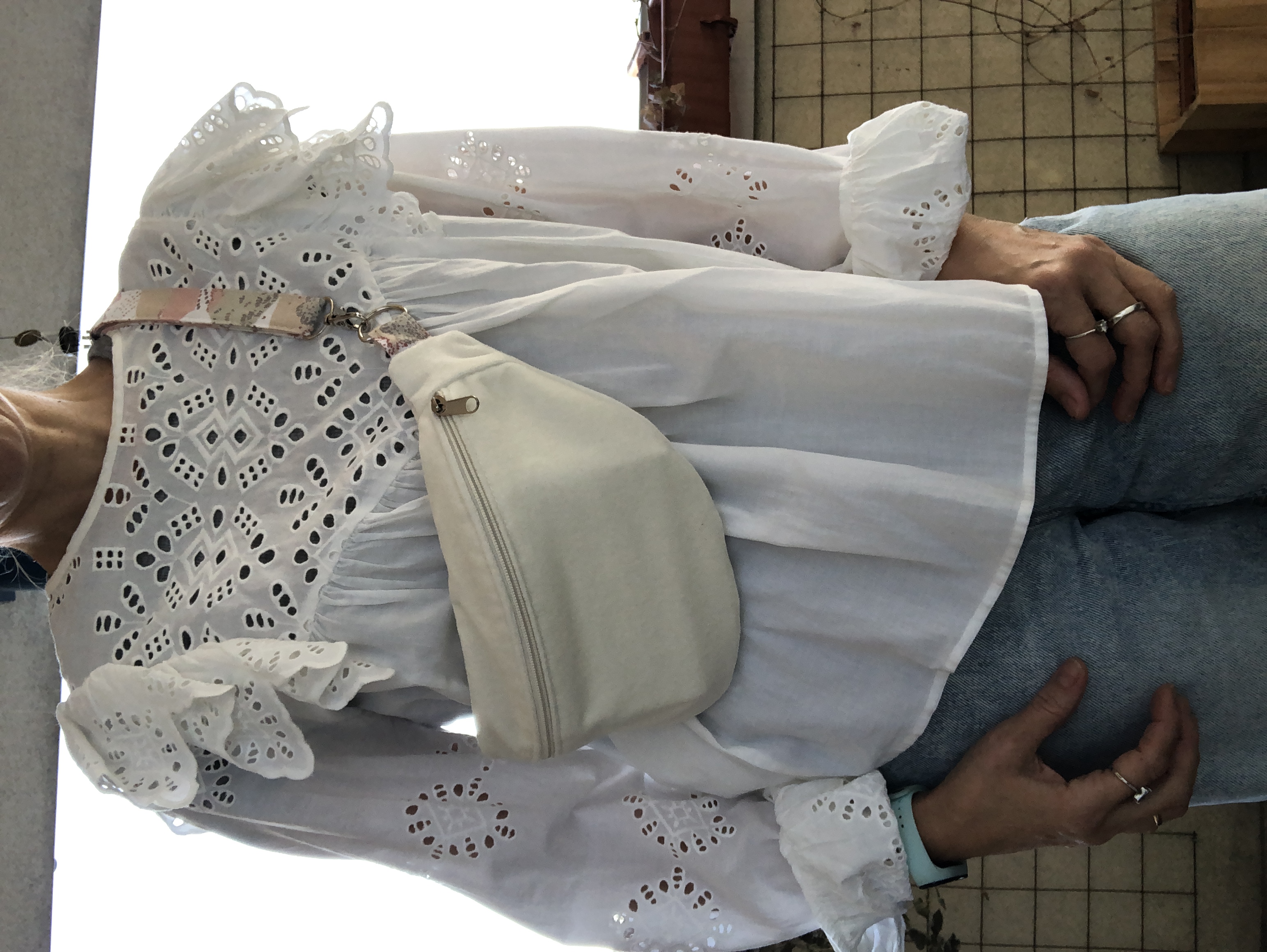 nerka welur ecru kolor pasek