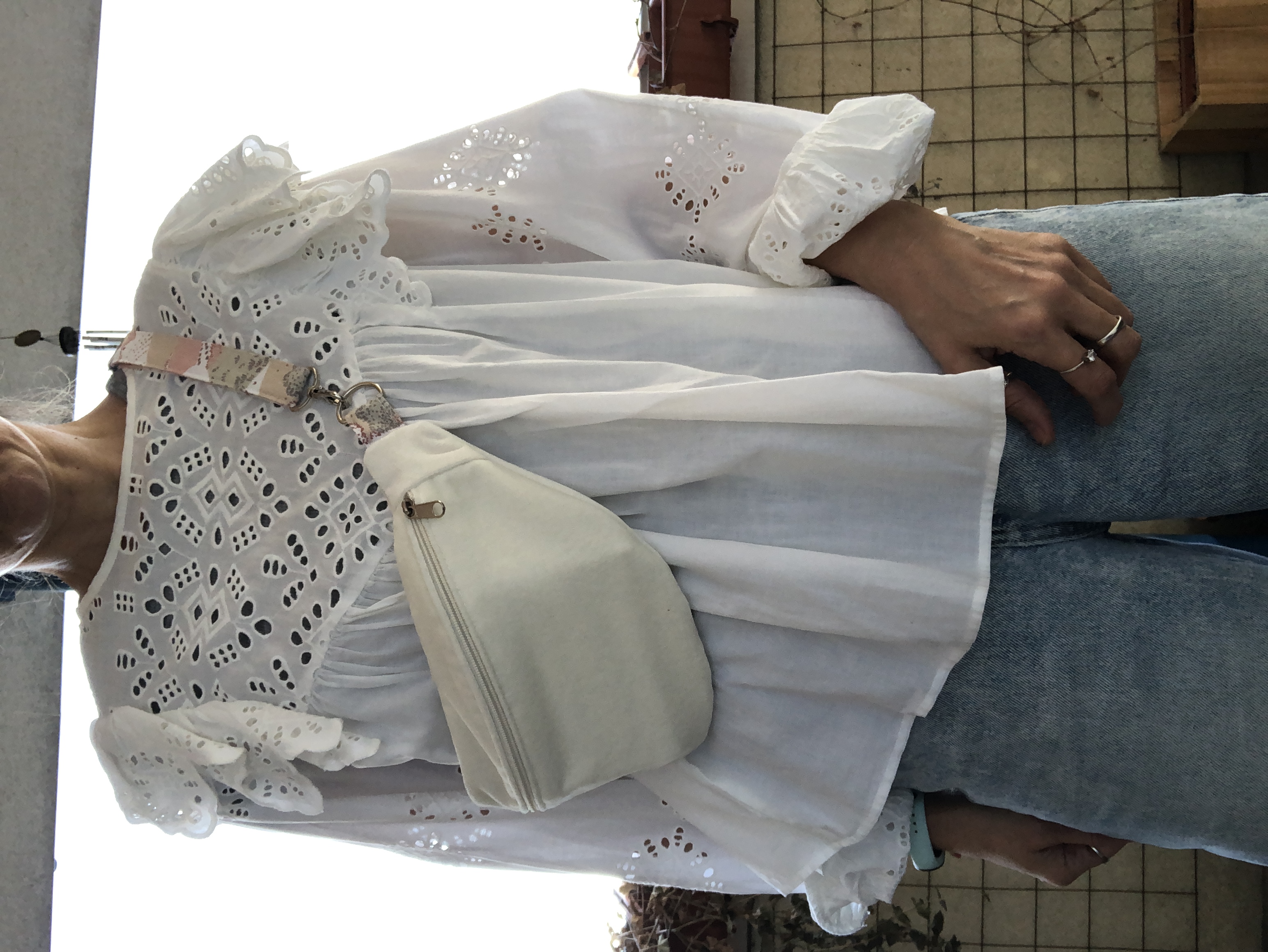 nerka welur ecru kolor pasek